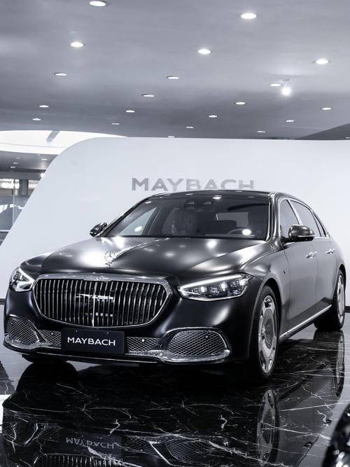 成都348岚图汽车的售后服务让用户无忧出行，迈巴赫未来的豪华车趋势